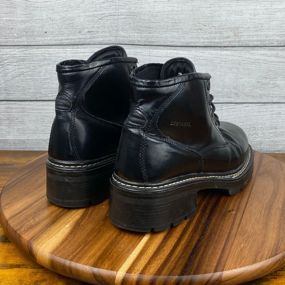 Skechers off boot